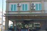 Отель Maxi Inn Отель Maxi Inn