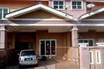 Отель D'Villa Homestay Отель D'Villa Homestay