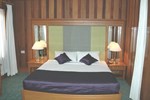 Отель Aye Thar Yar Golf Resort Отель Aye Thar Yar Golf Resort