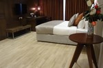 Отель Hotel Satkar Grande Отель Hotel Satkar Grande