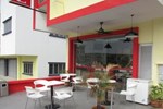 Отель EV World Hotel Enstek near KLIA & KLIA 2 Отель EV World Hotel Enstek near KLIA & KLIA 2