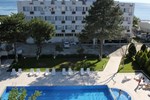 Отель Konuk Hotel Отель Konuk Hotel
