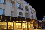 Отель Hotel Maharaja Отель Hotel Maharaja