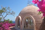 Отель Mentigi Bay Dome Villa Отель Mentigi Bay Dome Villa