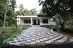 Отель Aqualillies Kumarakom Homestay Отель Aqualillies Kumarakom Homestay