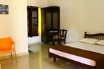 Отель Baywatch Beach Resort Отель Baywatch Beach Resort