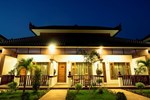 Отель Yadanarpon Dynasty Hotel Отель Yadanarpon Dynasty Hotel