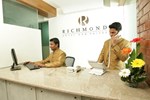 Отель Richmond Hotel & Suites Отель Richmond Hotel & Suites