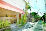Отель Gusti Homestay Kerobokan Отель Gusti Homestay Kerobokan