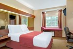Отель Microtel Inn & Suites by Wyndham Raleigh Отель Microtel Inn & Suites by Wyndham Raleigh