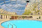Отель Sheraton Toronto Airport Conference Hotel Отель Sheraton Toronto Airport Conference Hotel