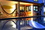 Мини-отель Carcavelos Surf House Мини-отель Carcavelos Surf House