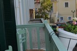 Хостел Aegli Rooms Хостел Aegli Rooms