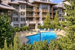 Отель The Coast Blackcomb Suites at Whistler Отель The Coast Blackcomb Suites at Whistler