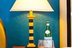 Отель The Alpine Inn & Suites Отель The Alpine Inn & Suites
