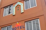Отель Hotel Le Riad Отель Hotel Le Riad