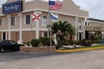 Отель Travelodge - Fort Myers Отель Travelodge - Fort Myers