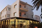 Отель Hotel Cafe Verdi Отель Hotel Cafe Verdi