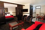Отель Court Classique Suite Hotel Отель Court Classique Suite Hotel