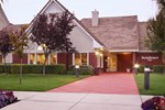 Отель Residence Inn by Marriott Salinas Отель Residence Inn by Marriott Salinas