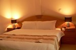 Отель Airport West Hotel Отель Airport West Hotel