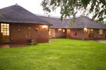 Мини-отель The Willows Guesthouse Мини-отель The Willows Guesthouse