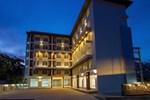 Отель Leelawadee Grand Hotel Отель Leelawadee Grand Hotel