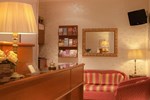 Отель Hotel Silla Отель Hotel Silla
