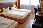 Отель Hotel Italia Отель Hotel Italia