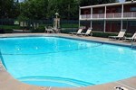 Отель Econo Lodge Inn & Suites I-35 at Shawnee Mission Отель Econo Lodge Inn & Suites I-35 at Shawnee Mission
