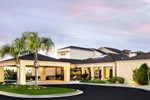 Отель Courtyard Fresno Отель Courtyard Fresno