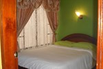 Гостевой дом Hostal Canela y Miel Гостевой дом Hostal Canela y Miel