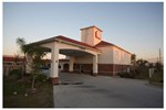 Отель Redwood Suites Отель Redwood Suites