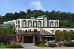 Отель Euro-Suites Hotel Отель Euro-Suites Hotel