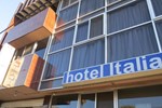 Отель Hotel Italia Отель Hotel Italia