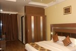 Отель Hotel Cosmos Отель Hotel Cosmos