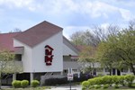 Отель Red Roof Inn Rochester Hills Отель Red Roof Inn Rochester Hills