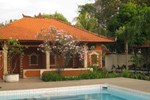 Отель Keyani's Bungalow Отель Keyani's Bungalow