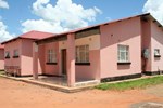 Отель Kwesu Guest Lodge Отель Kwesu Guest Lodge