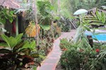 Отель La Posada Jungle Bungalows Отель La Posada Jungle Bungalows