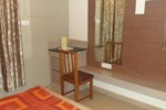 Отель Hotel Pankaj Executive Отель Hotel Pankaj Executive