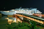 Отель Vintage Luxury Yacht Hotel Отель Vintage Luxury Yacht Hotel