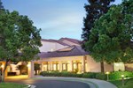 Отель Courtyard by Marriott Bakersfield Отель Courtyard by Marriott Bakersfield