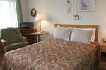 Отель The Plaza Motel Отель The Plaza Motel