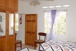 Апартаменты J & G's Tropical Apartments Апартаменты J & G's Tropical Apartments