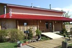 Отель Lazy M Lodge Отель Lazy M Lodge