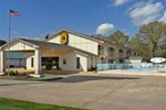 Отель Super 8 Motel - Clarksville Отель Super 8 Motel - Clarksville
