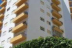 Апартаменты Apartamentos Turísticos Coral da Rocha 3 Апартаменты Apartamentos Turísticos Coral da Rocha 3