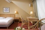 Отель TRYP by Wyndham Koeln City Center Отель TRYP by Wyndham Koeln City Center