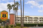 Отель Super 8 Motel - Bakersfield Central Отель Super 8 Motel - Bakersfield Central